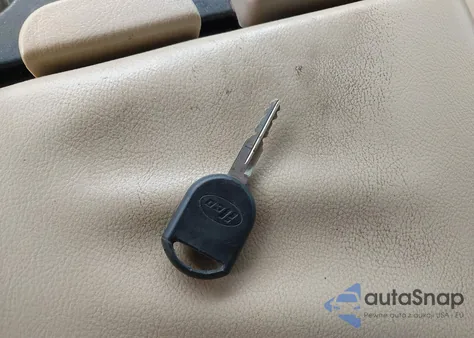 2010 Ford F250 King Ranch/Lariat/Xl/Xlt from USA, damaged, VIN 1FTSW2AR4AEB11767